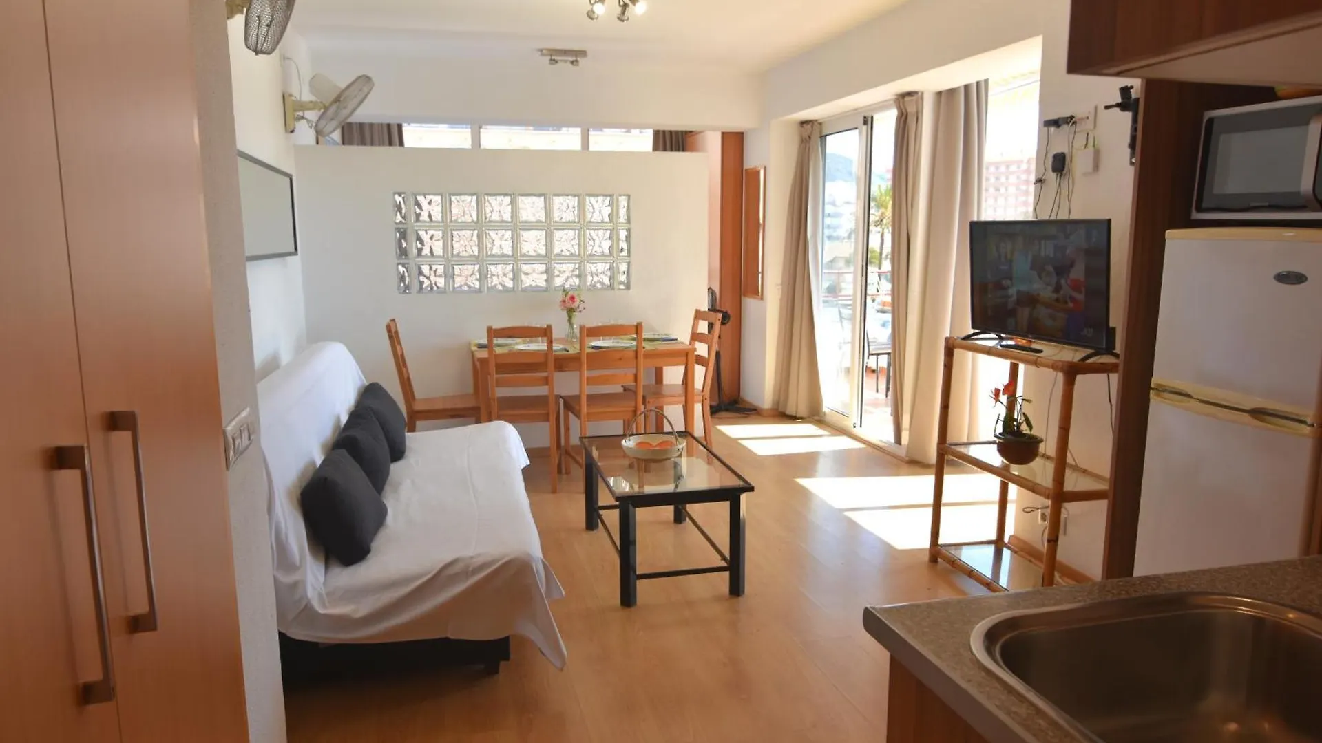 Apartamento Rnet - 600 Garbi 01-40 Rosas
