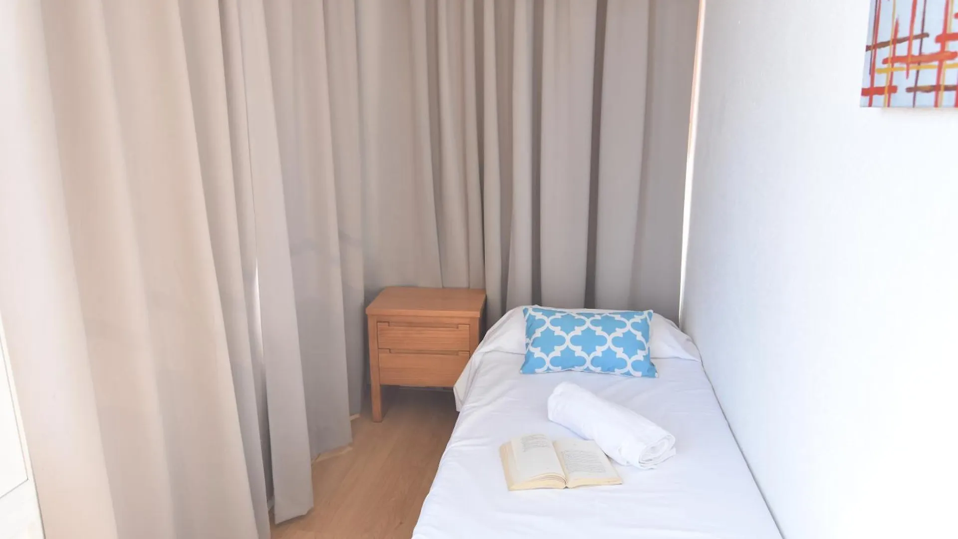 Apartamento Rnet - 600 Garbi 01-40 Rosas